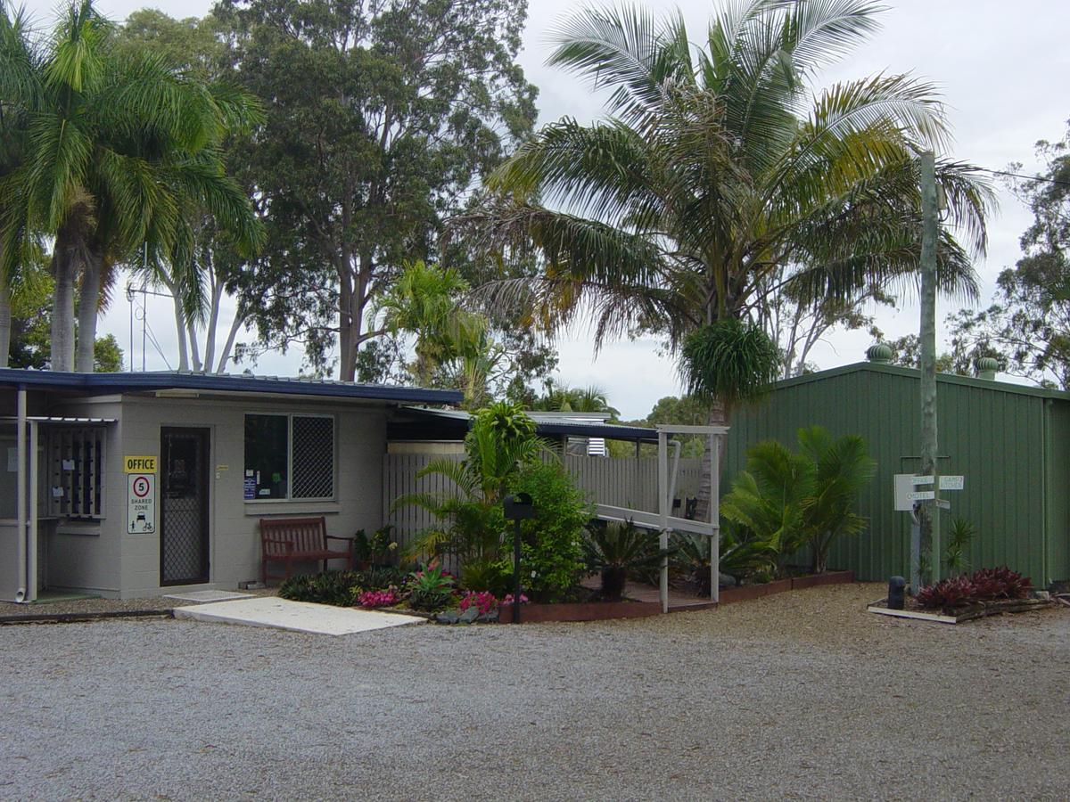 Greenacres Motel / Van Park Benaraby Екстериор снимка